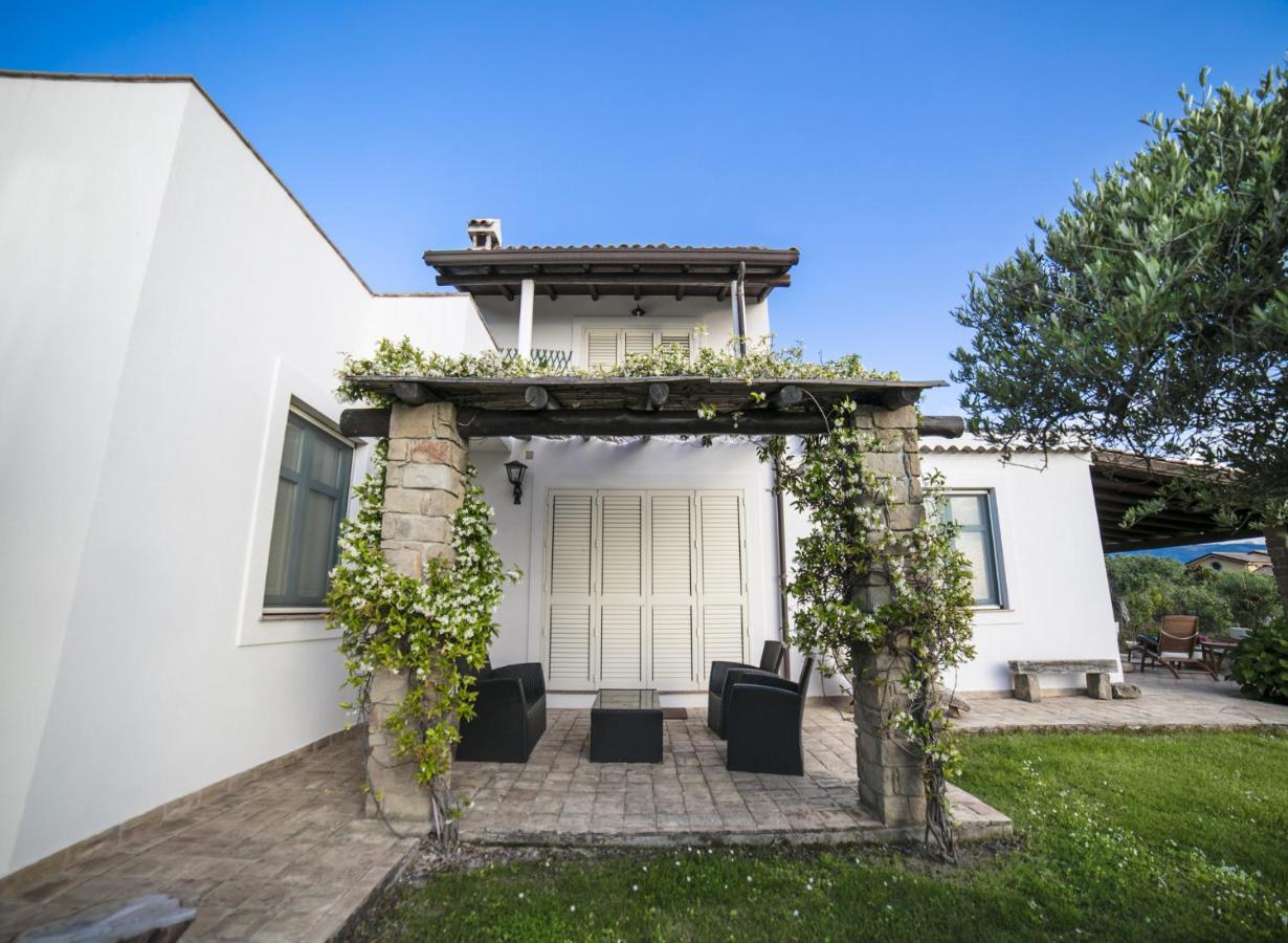 Capo dʼOrlando Villa Laura מראה חיצוני תמונה